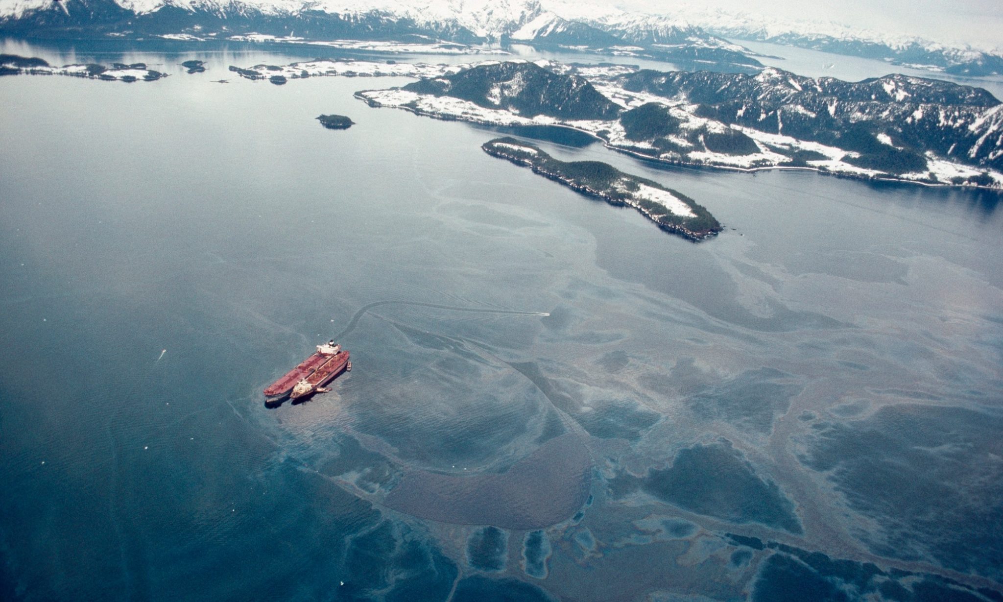 A history of exxon valdez oil spill in 1989